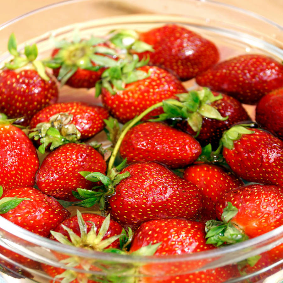 Cómo lavar las fresas correctamente para eliminar bien pesticidas y virus